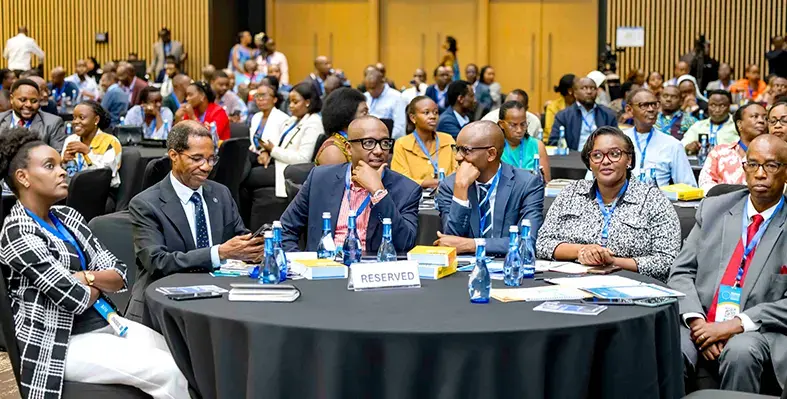 image_shows_delegates_seated_to_discuss_about_AMR_control_and_prevention